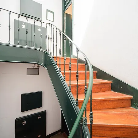 Com 3 Quartos Muito Acolhedores Nos Anjos * 리스본