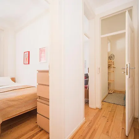 Com 3 Quartos Muito Acolhedores Nos Anjos Apartman Lisboa