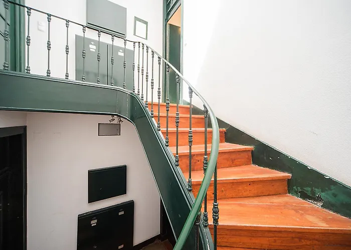 Com 3 Quartos Muito Acolhedores Nos Anjos * Lisboa