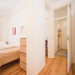Com 3 Quartos Muito Acolhedores Nos Anjos Apartment Lisbon