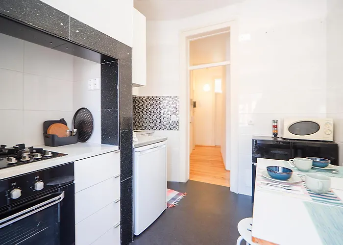 Com 3 Quartos Muito Acolhedores Nos Anjos Lejlighed